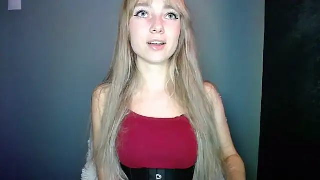 LuciaYoung online show from 23, 10, 2025