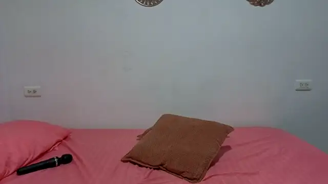 Issa Km  online show from 20, 12, 2025