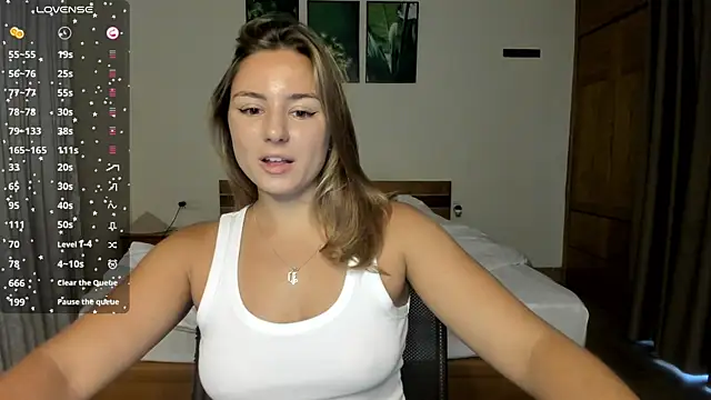 ThreeshaWhite online show from 29, 5, 2026