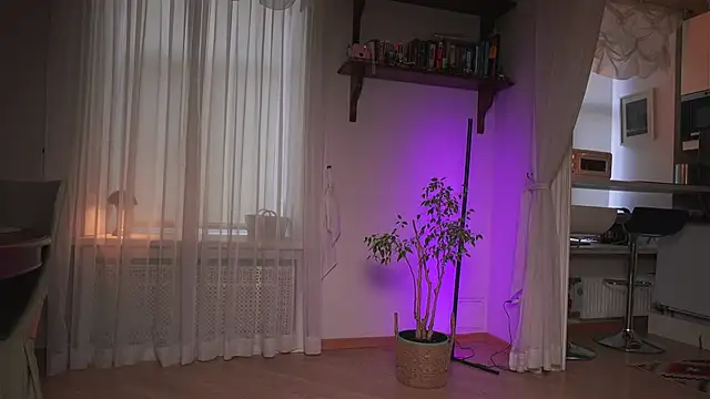 Snapshot of PixieMeow_ chatting on 21, 2, 2025 PixieMeow online show from 21, 2, 2025