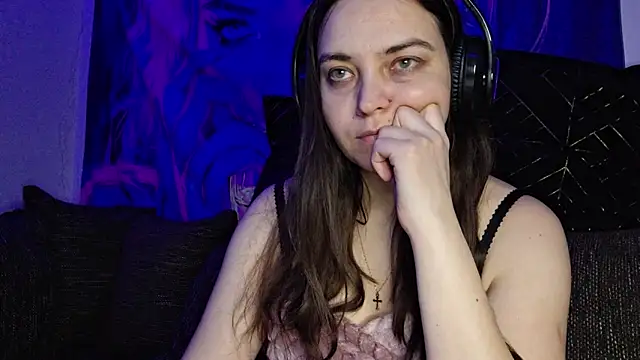 Cyndee Winter online show from 26, 2, 2025