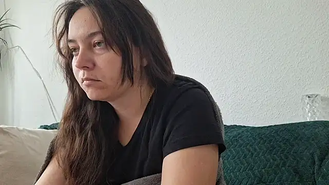 Cyndee Winter online show from 11, 10, 2025