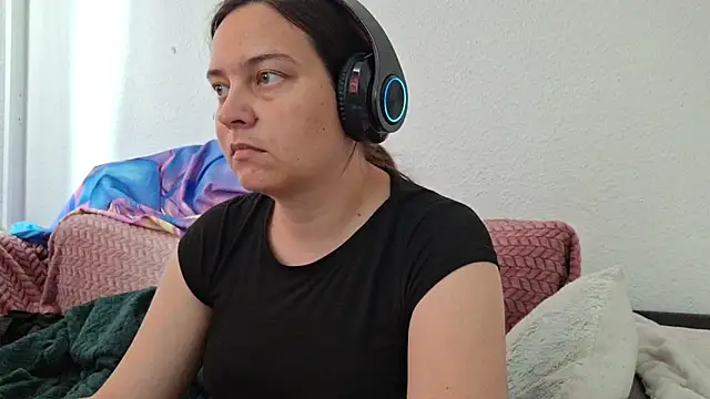 Snapshot of Cyndee_Winter chatting on 9, 6, 2026 Cyndee Winter online show from 9, 6, 2026