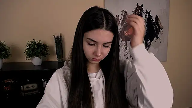 Lili magic online show from 5, 12, 2025