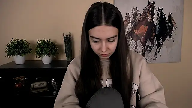 Lili magic online show from 6, 3, 2026