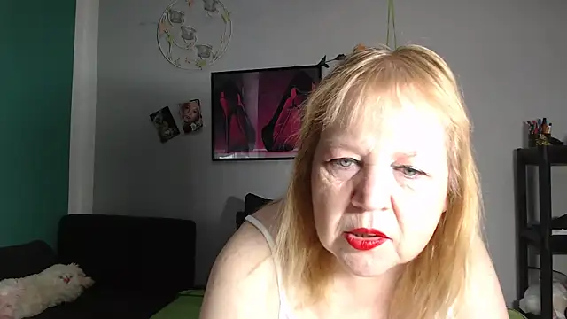 Snapshot of Blasflittchen chatting on 10, 5, 2026 Blasflittchen online show from 10, 5, 2026