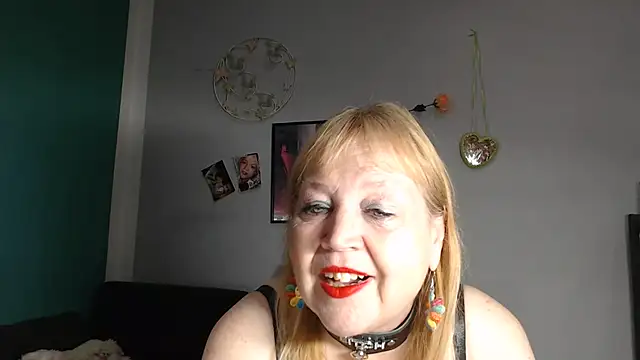 Snapshot of Blasflittchen chatting on 23, 5, 2026 Blasflittchen online show from 23, 5, 2026