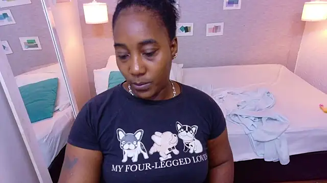 Snapshot of kiara_evanss chatting on 29, 10, 2025 kiara evanss online show from 29, 10, 2025