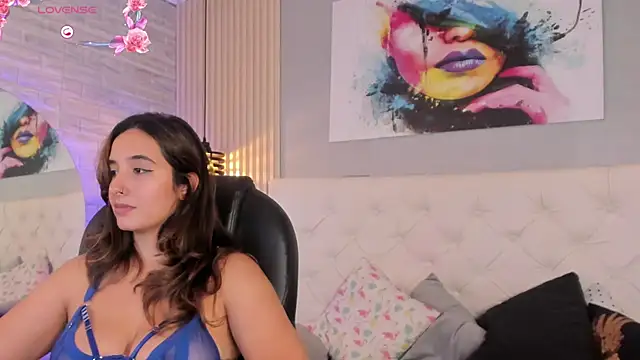 emma  smith1 online show from 24, 2, 2025