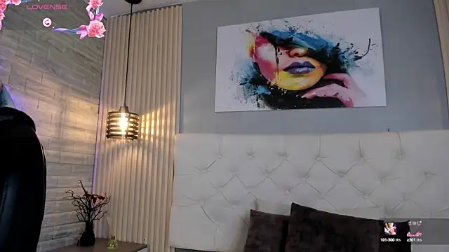 emma  smith1 online show from 17, 9, 2025