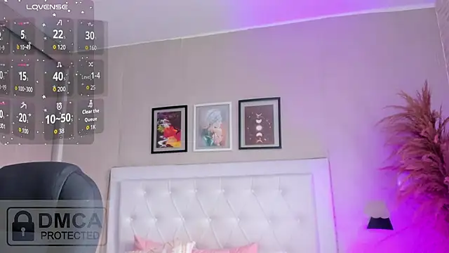 emma  smith1 online show from 24, 4, 2026