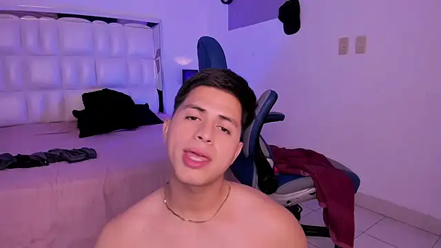 Snapshot of Niicky1_ chatting on 29, 12, 2024 Niicky1 online show from 29, 12, 2024