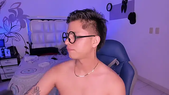 Snapshot of Niicky1_ chatting on 13, 2, 2025 Niicky1 online show from 13, 2, 2025