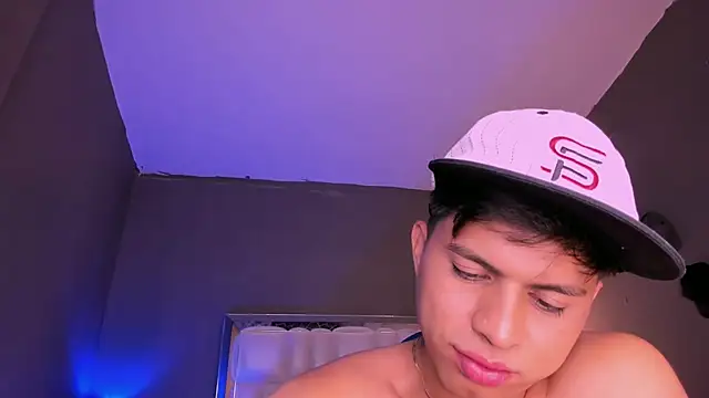 Snapshot of Niicky1_ chatting on 20, 3, 2025 Niicky1 online show from 20, 3, 2025