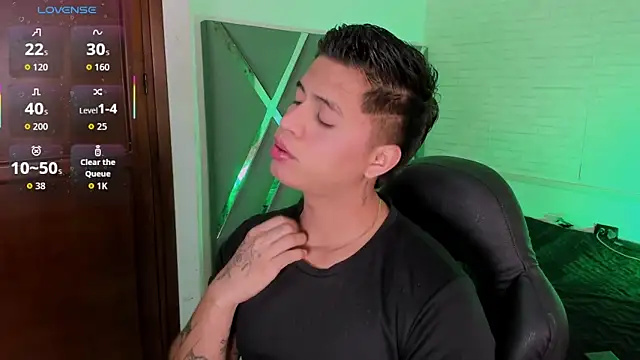 Snapshot of Niicky1_ chatting on 20, 12, 2025 Niicky1 online show from 20, 12, 2025