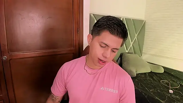 Snapshot of Niicky1_ chatting on 9, 1, 2026 Niicky1 online show from 9, 1, 2026