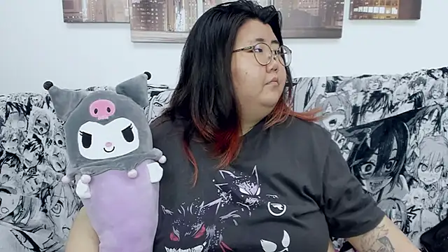 Snapshot of Nadine_asian chatting on 15, 12, 2024 Nadine asian online show from 15, 12, 2024