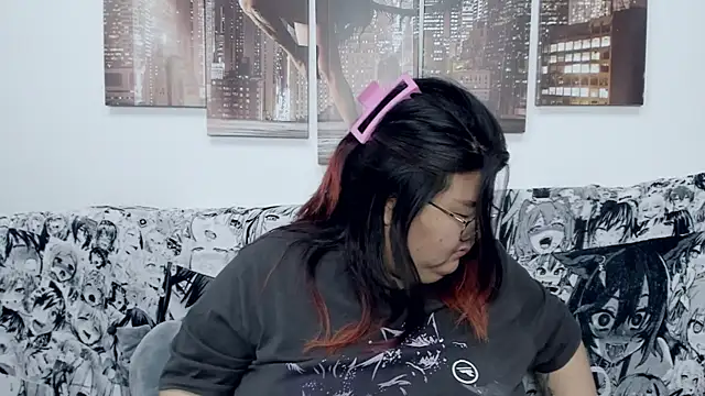 Snapshot of Nadine_asian chatting on 16, 12, 2024 Nadine asian online show from 16, 12, 2024