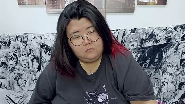 Snapshot of Nadine_asian chatting on 28, 12, 2024 Nadine asian online show from 28, 12, 2024