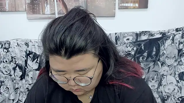 Snapshot of Nadine_asian chatting on 5, 1, 2025 Nadine asian online show from 5, 1, 2025