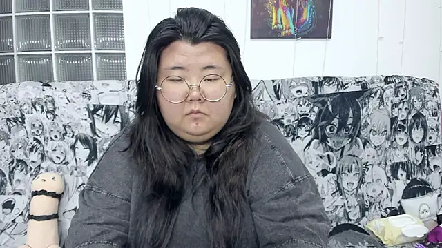 Snapshot of Nadine_asian chatting on 12, 9, 2025 Nadine asian online show from 12, 9, 2025