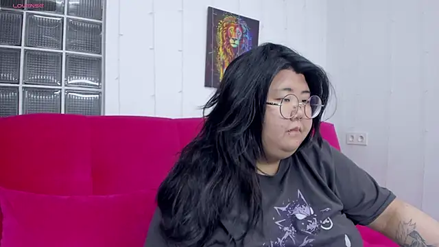 Snapshot of Nadine_asian chatting on 19, 10, 2025 Nadine asian online show from 19, 10, 2025