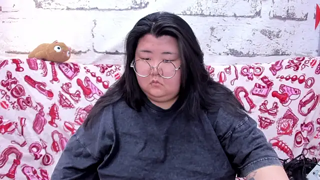 Snapshot of Nadine_asian chatting on 21, 6, 2026 Nadine asian online show from 21, 6, 2026