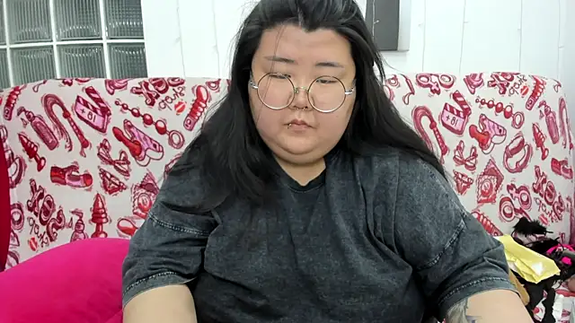 Snapshot of Nadine_asian chatting on 26, 6, 2026 Nadine asian online show from 26, 6, 2026