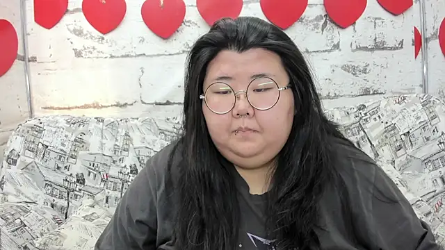 Snapshot of Nadine_asian chatting on 28, 6, 2026 Nadine asian online show from 28, 6, 2026