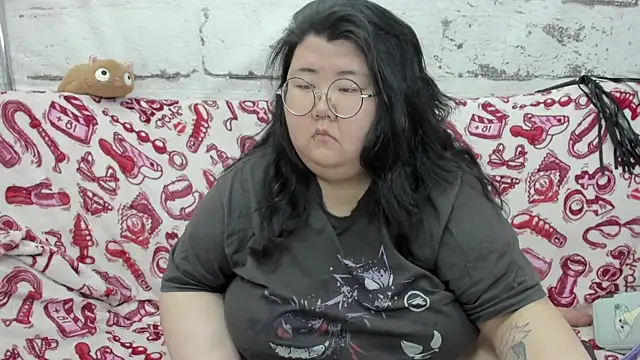 Snapshot of Nadine_asian chatting on 9, 7, 2026 Nadine asian online show from 9, 7, 2026
