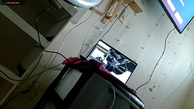 Snapshot of lady_scarlettt chatting on 18, 2, 2025 lady scarlettt online show from 18, 2, 2025