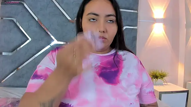 LucciaPorter online show from 24, 4, 2026