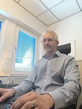 Snapshot of tom-swede chatting on 5, 6, 2026 tom-swede online show from 5, 6, 2026