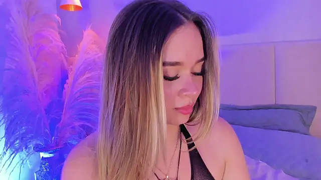 Snapshot of sofia_pamela chatting on 1, 3, 2025 sofia pamela online show from 1, 3, 2025