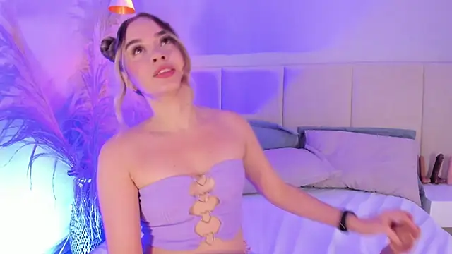 Snapshot of sofia_pamela chatting on 14, 3, 2025 sofia pamela online show from 14, 3, 2025