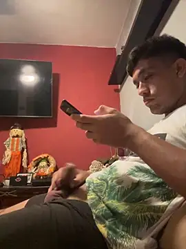 Magicerosxx69 online show from 3, 10, 2025