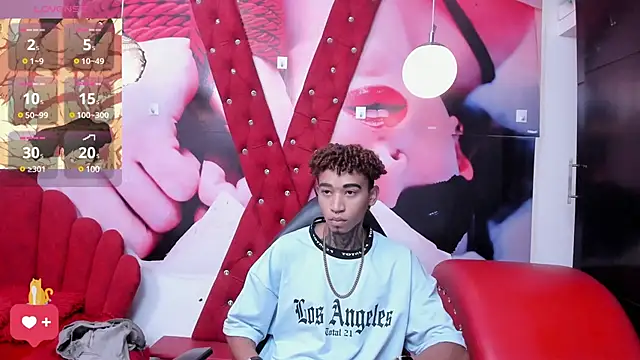 sexy blacks  online show from 13, 3, 2025