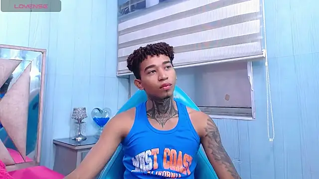 sexy blacks  online show from 10, 9, 2025