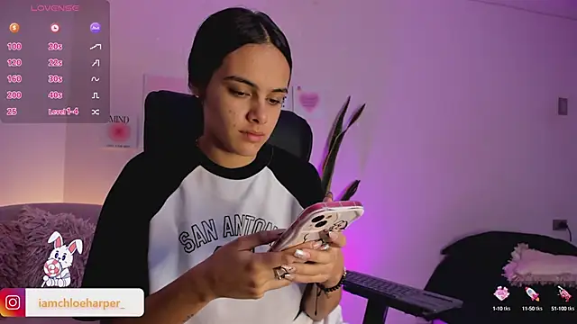 ChloeHarper  online show from 15, 2, 2025