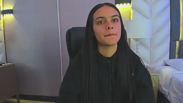 ChloeHarper  online show from 13, 1, 2026