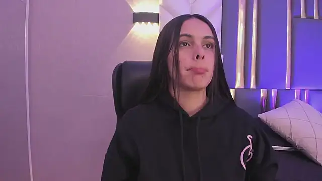 ChloeHarper  online show from 20, 7, 2026