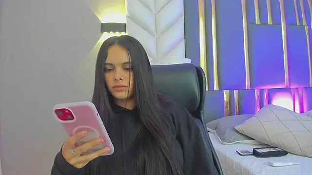 ChloeHarper  online show from 28, 7, 2026