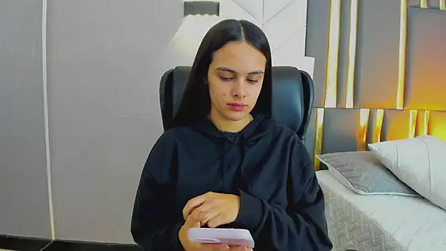 ChloeHarper  online show from 29, 7, 2026
