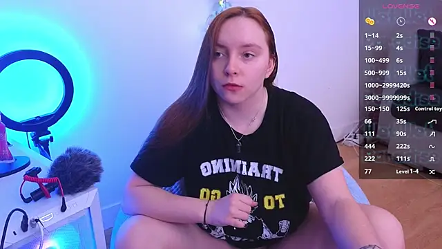  Yummy Girl  online show from 30, 12, 2024