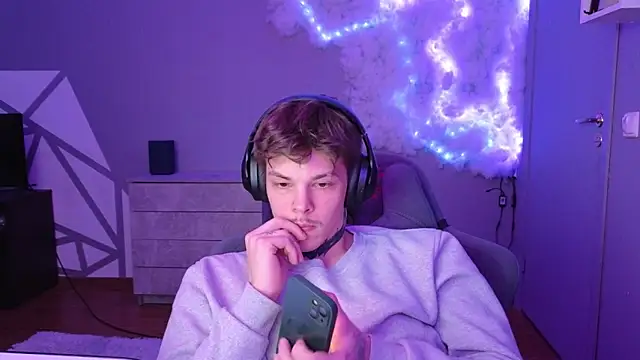 DENIS HERE online show from 19, 12, 2024