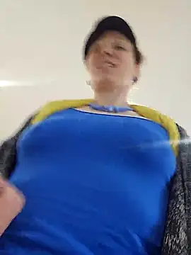 Exhibitionsplit online show from 12, 3, 2025