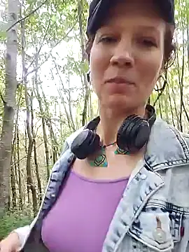 Exhibitionsplit online show from 28, 9, 2025