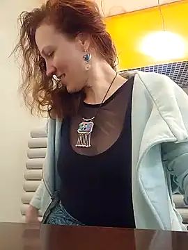 Exhibitionsplit online show from 25, 4, 2026