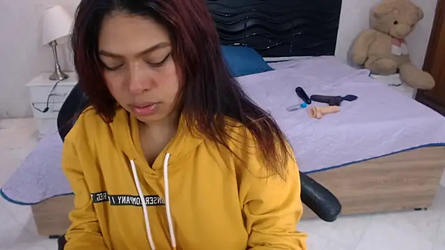 Snapshot of Naomi_Tylers chatting on 20, 3, 2025 Naomi Tylers online show from 20, 3, 2025