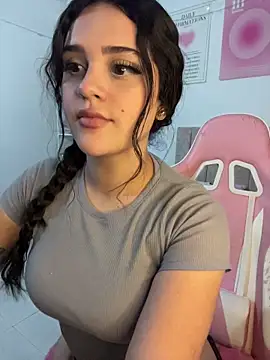 violet-333 online show from 2, 5, 2026